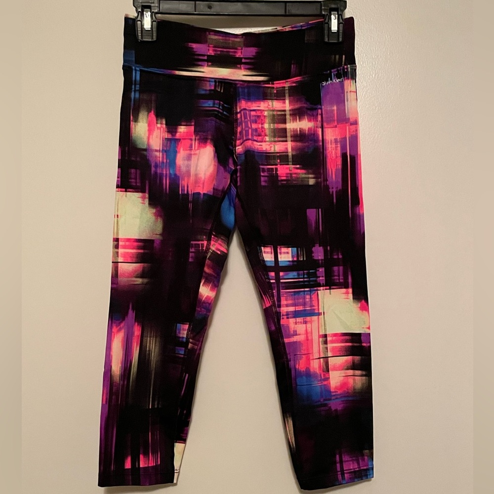 Colorful yoga pants- capris- size small- Celvin Klein